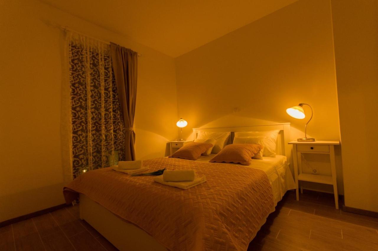 Villa La Veliki Drvenik Room photo